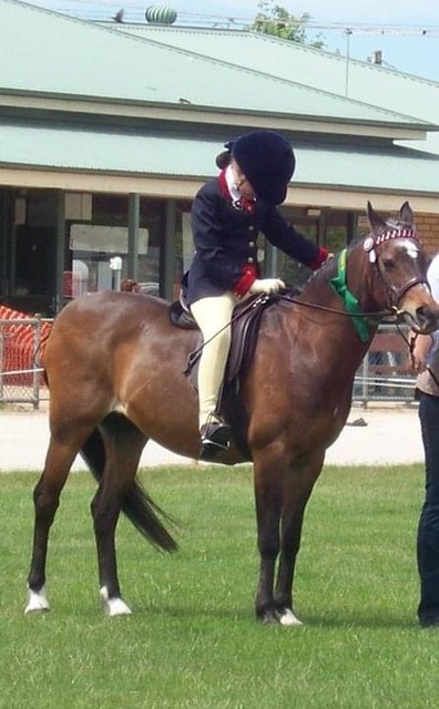 Lara competing on Flugal when she was 8 years old